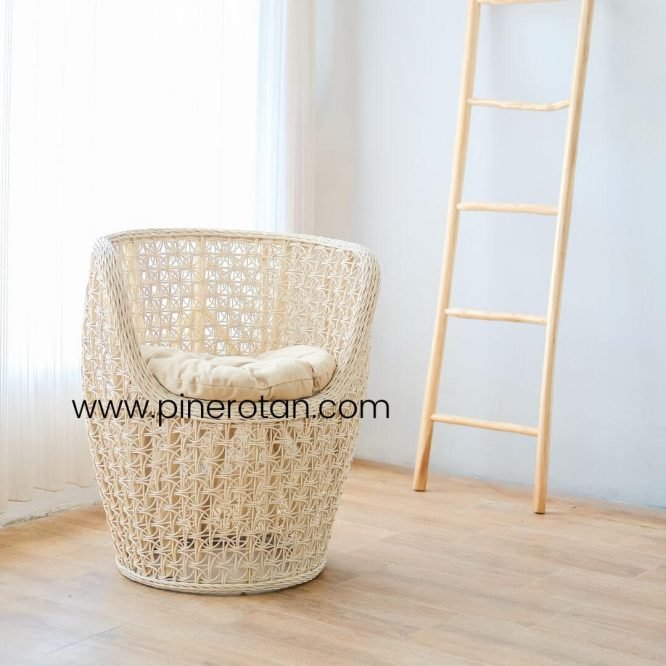 Set Meja Kursi Teras Minimalis Pine Rotan Sintetis Warna Krem - Romen Terrace Set - Cream