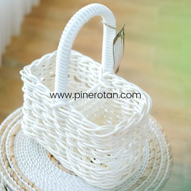 Tempat Botol Putih Rotan - Bottle Holder White