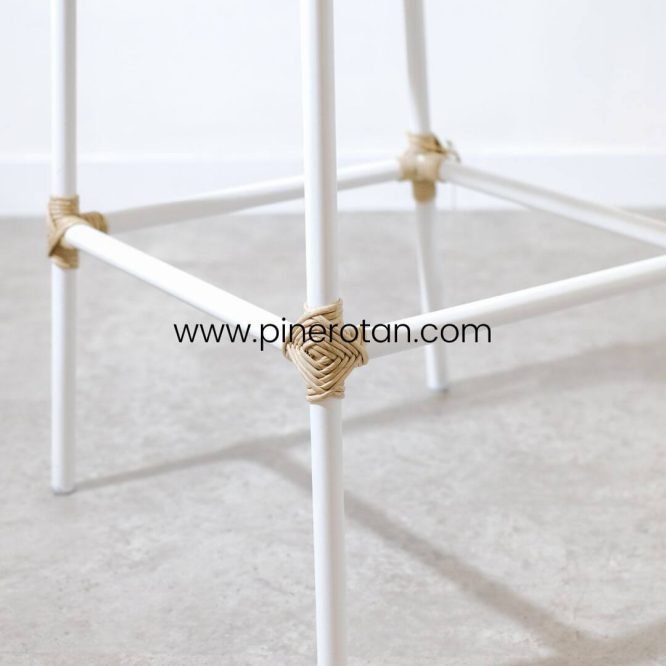 Kursi Tinggi Bar Rotan Minimalis / Kursi Cafe / Kingstone Bar Chair Twisted - Natural.