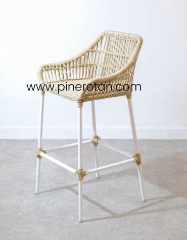 Kursi Tinggi Bar Rotan - Kingstone Barstoll Twisted