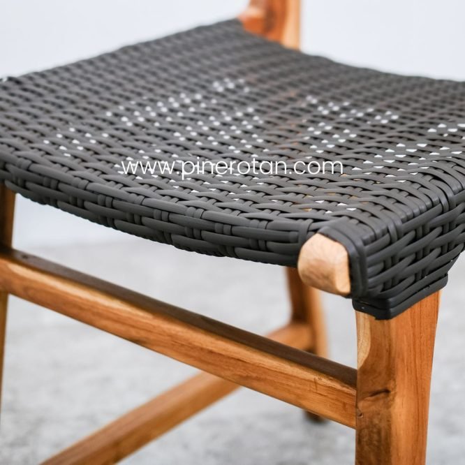 Kursi Makan Rotan Sintetis / Kursi Makan Kayu / Kursi Makan Minimalis - Prominade Chair