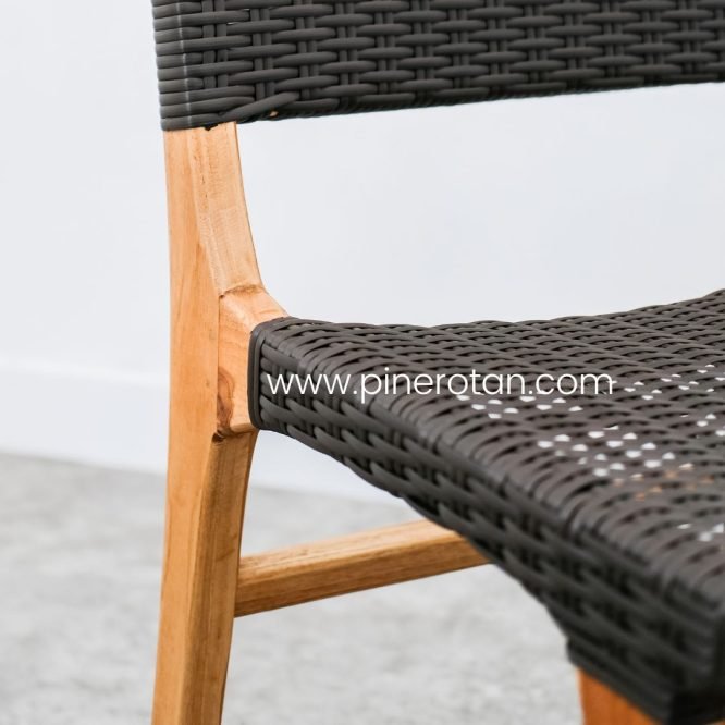 Kursi Makan Rotan Sintetis / Kursi Makan Kayu / Kursi Makan Minimalis - Prominade Chair