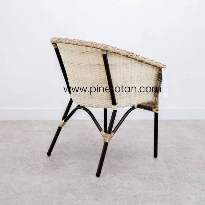 1 Set Meja Tamu Rotan Sintetis / Kursi Tamu - Kingstone Living Set 4x1 – Kenko Coffee Table