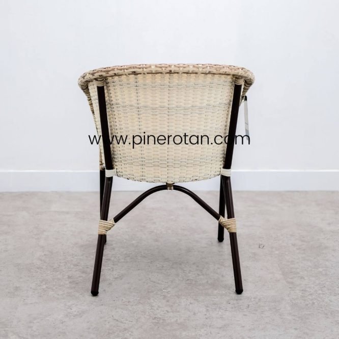 1 Set Meja Tamu Rotan Sintetis / Kursi Tamu - Kingstone Living Set 4x1 – Kenko Coffee Table