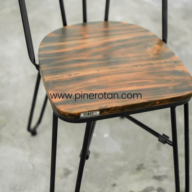 Kursi Makan Besi Vintage Minimalis / Kursi Cafe Industrial - Dorian Dining Chair.