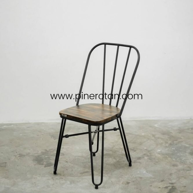 Kursi Makan Besi Vintage Minimalis / Kursi Cafe Industrial - Dorian Dining Chair.