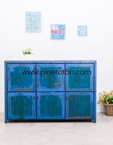Lemari kayu vintage deandles