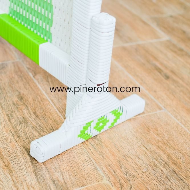 Penyekat Ruangan Pine Rotan 3 Panel White Green – Alonzo Sketsel.