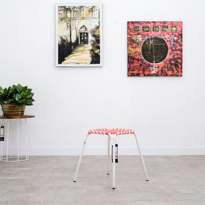 Bangku Pink Putih Aluminium / Stool Minimalis Pine Rotan - Rajut Chair