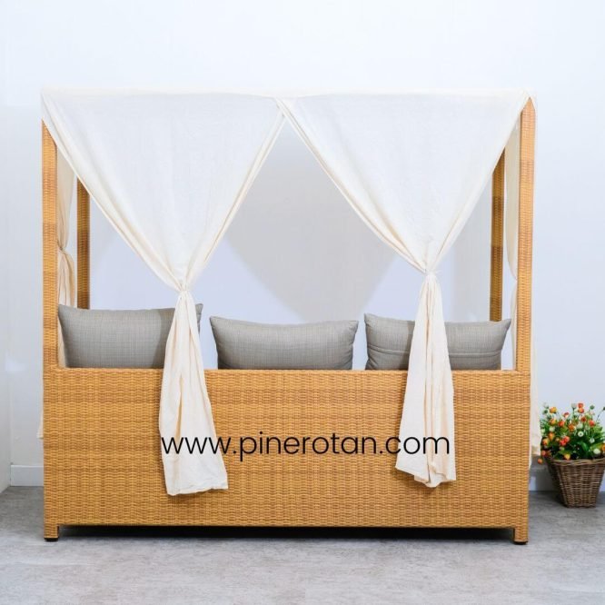 Daybed Rotan Sintetis