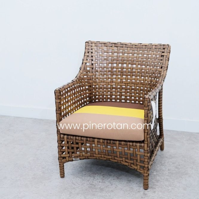 Kursi Outdoor Rotan Coklat - Karo 1 Seater - Red Pine