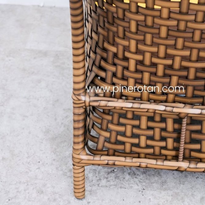 Kursi Tamu Rotan Sintetis / Kursi Teras / Kursi Santai - Karo-Karo Arm Chair Red Pine.