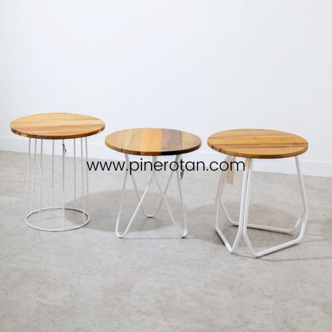 Set Meja Teras Rotan Sintetis / Kursi Teras Minimalis / Salute Terrace Set - Milan Table - Natural Honey.
