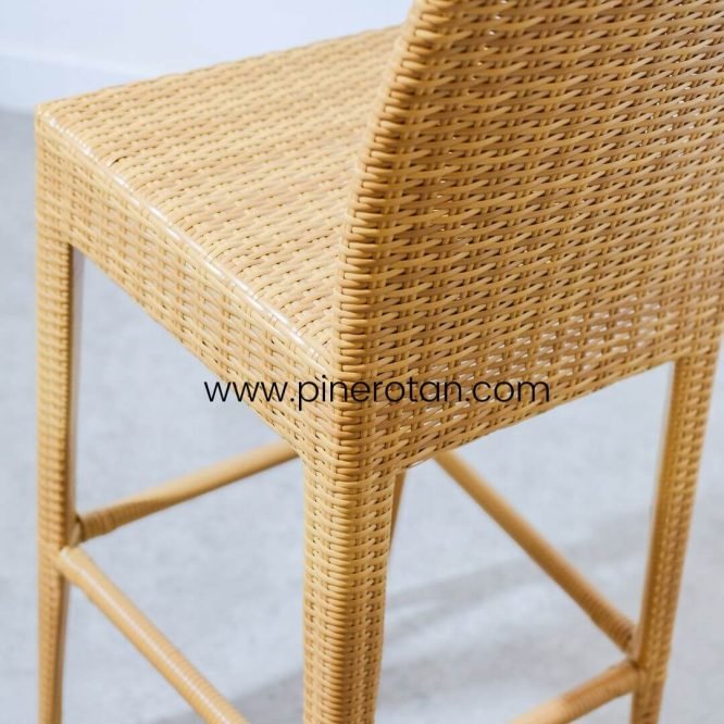Kursi Bar Rotan Sintetis / Kursi Cafe Minimalis / Kursi Teras - Simple Bar Stool - Plain Honey.