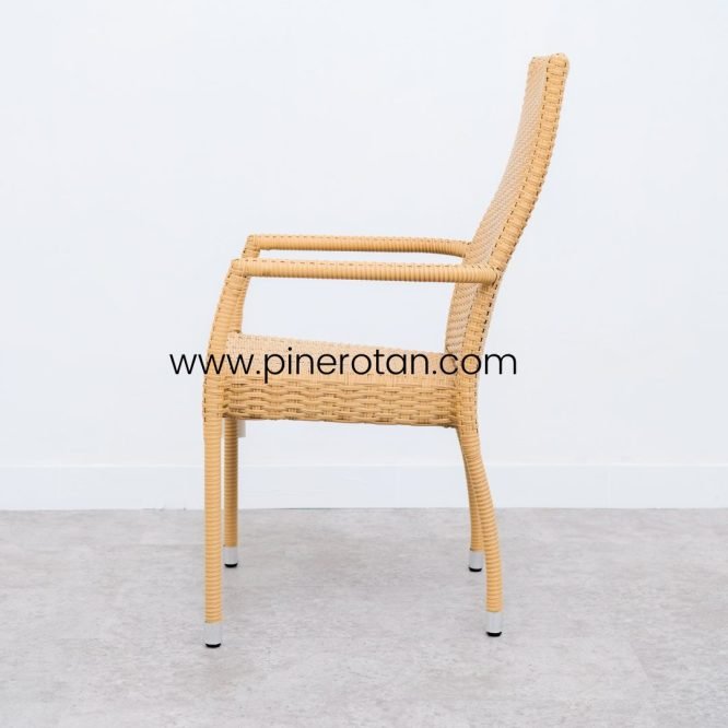 Set Meja Kursi Teras Outdoor Rotan Sintetis Minimalis Pine Rotan / Sierra Terrace Set - Kenko Side Table - Natural Honey.