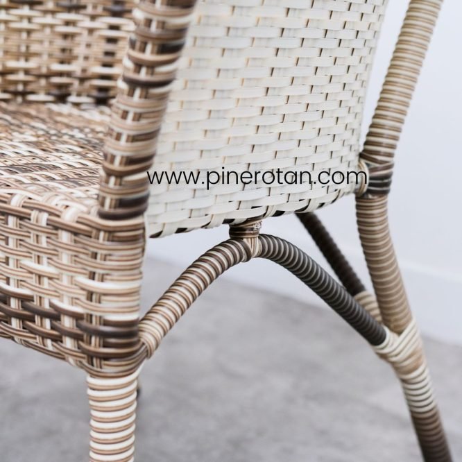 Set Kursi Meja Teras Rotan Sintetis Minimalis / Kursi Pine Rotan - Kingstone Terrace Set- Fema Side Table - Shisil .