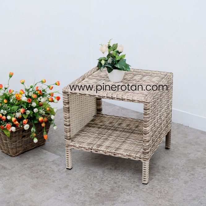 Set Kursi Meja Teras Rotan Sintetis Minimalis / Kursi Pine Rotan - Kingstone Terrace Set- Fema Side Table - Shisil .