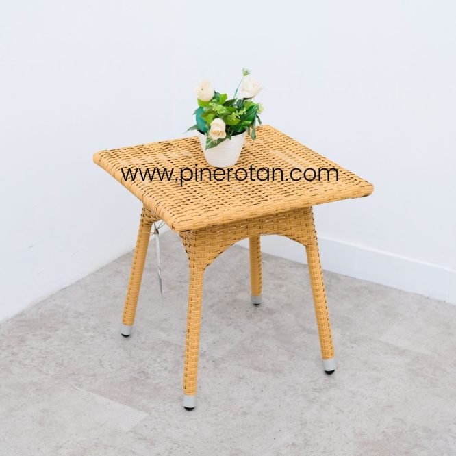 Set Meja Kursi Teras Rotan Sintetis Minimalis / Kursi Outdoor Pine Rotan - Kingstone Terrace Set - Pine Side Table
