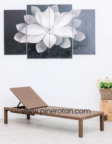 Kursi Kolam Renang Rotan - Square Sunbed - Red Pulut