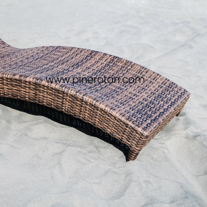 Sunbed Rotan