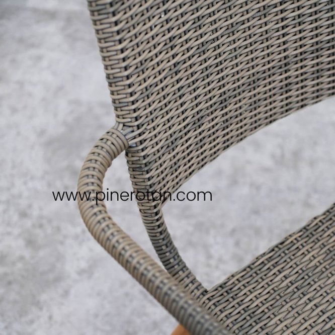 Kursi Rotan Sintetis Dengan Tangan Warna Cappucino - Tropical Arm Chair - Cappucino.