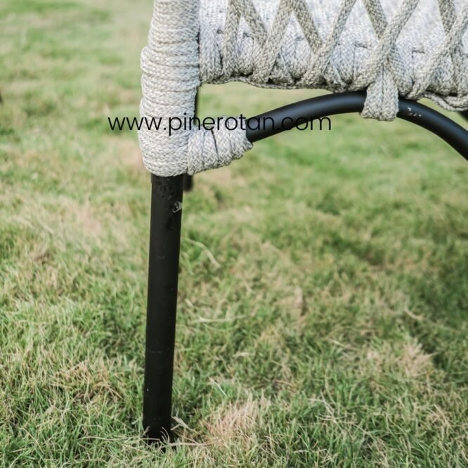 Kursi Taman Pine Rotan Sintetis – Kingstone Arm Chair - Rope Grey.