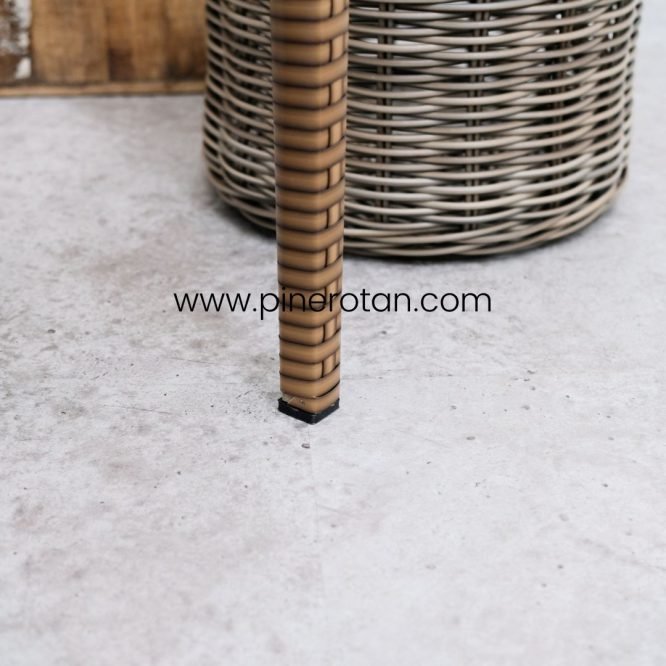 Kursi Rotan Sintetis / Kursi Teras Minimalis - Mexico Arm Chair - Red Pine.