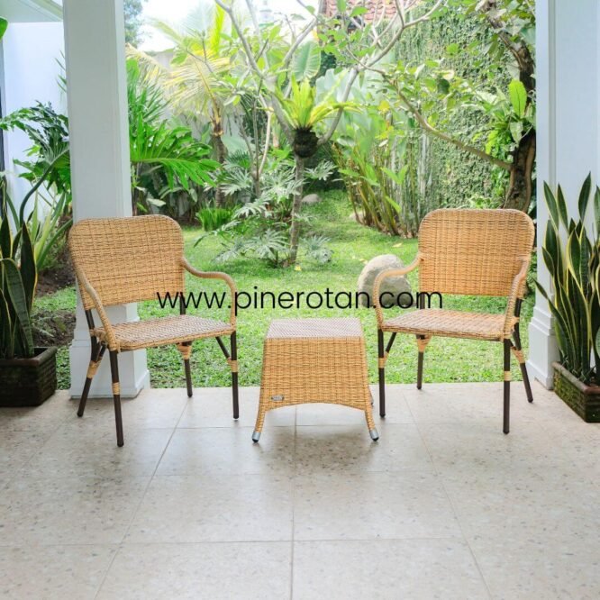 Set Meja Kursi Teras / Taman Outdoor Rotan Sintetis Minimalis - Silent Terrace Set - Kenko Side Table - Plain Honey.
