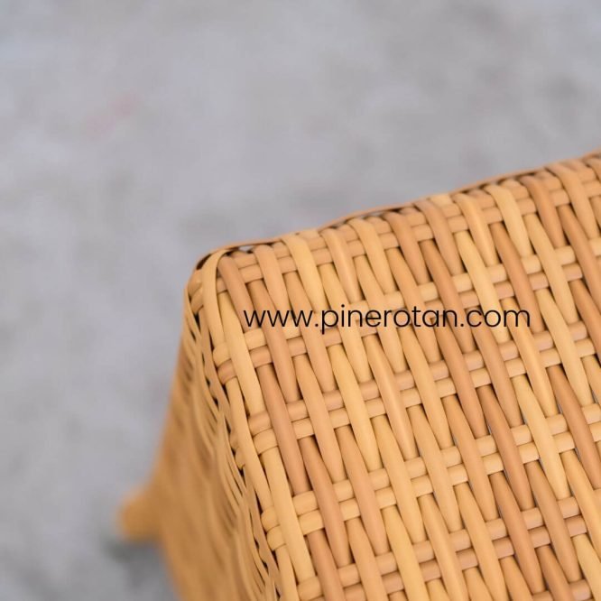 Set Kursi Teras Taman Outdoor Rotan Sintetis / Kursi Teras Minimalis - Arthur Terrace Set - Kenko Side Table - Honey