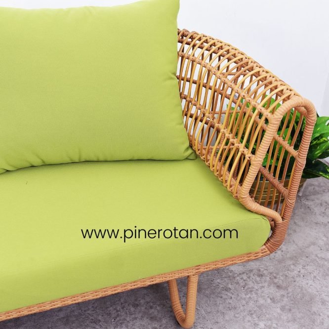 Sofa Tamu / Teras / Taman Outdoor Pine Rotan Sintetis Minimalis Modern - Terra Sofa 2 Seat Plain Honey.