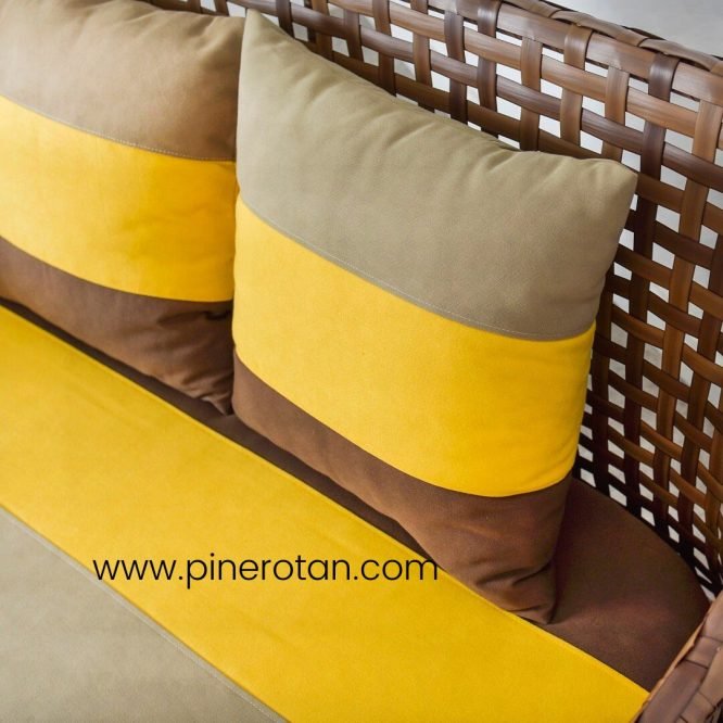 Sofa Taman / Kursi Tamu Panjang Minimalis Pine Rotan Sintetis / Karo-Karo Arm Chair 2 Seat Red Pine.