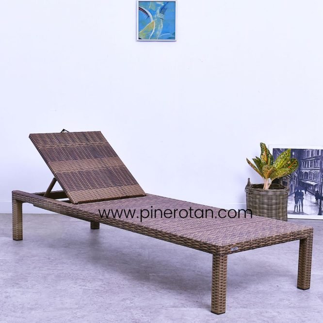 Sunbed Rotan