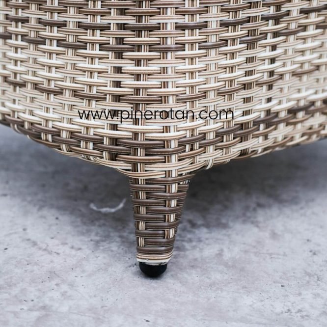 Set Meja Kursi Teras Rotan Sintetis / Meja Kayu Vintage / Kursi Tamu - Arthur Terrace Set - Shisil with Cushion