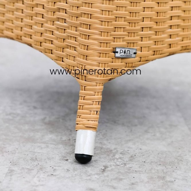 Meja Teras Anyaman Unik - Kenko ST - Nat Honey