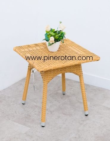 Meja Teras Rotan Sintetis - Pine ST - Nat Honey