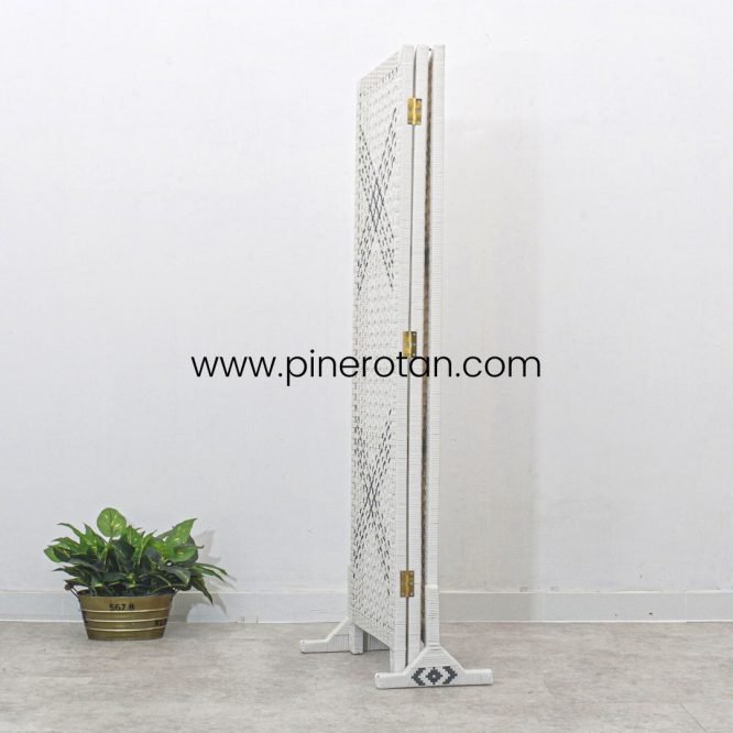 Pembatas Ruangan Pine Rotan Model Silang 3 Panel White Grey - Alonzo Sketsel.