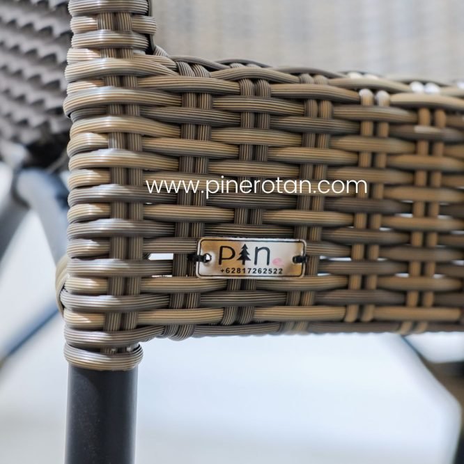 Kursi Taman Pine Rotan Sintetis - Kingstone Arm Chair - without Cushion
