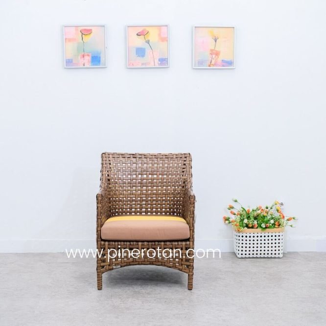 Kursi Tamu Pine Rotan - Karo-Karo Arm Chair With North Coffee Table.