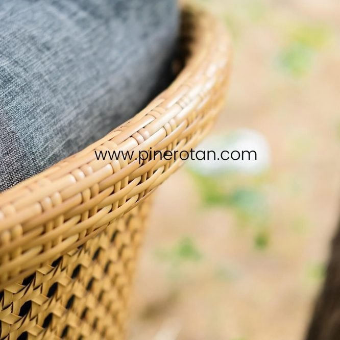 Kursi Teras Outdoor Pine Rotan - Cassa Terrace Set - Plain Honey.