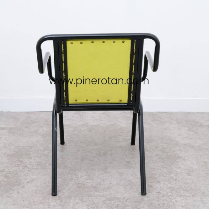 Kursi Teras Besi Vintage Minimalis Dengan Busa - Fernandes Arm Chair.