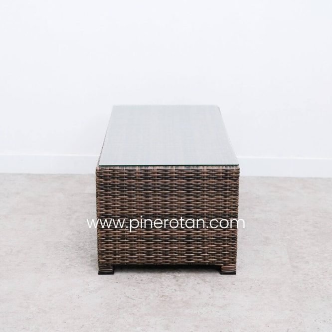 Kursi Tamu Pine Rotan - Karo-Karo Arm Chair With North Coffee Table.