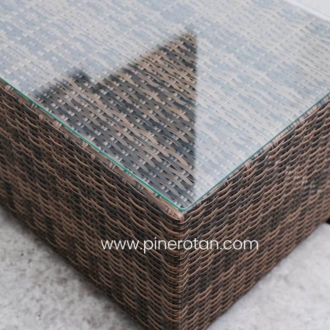 Kursi Tamu Pine Rotan - Karo-Karo Arm Chair With North Coffee Table.