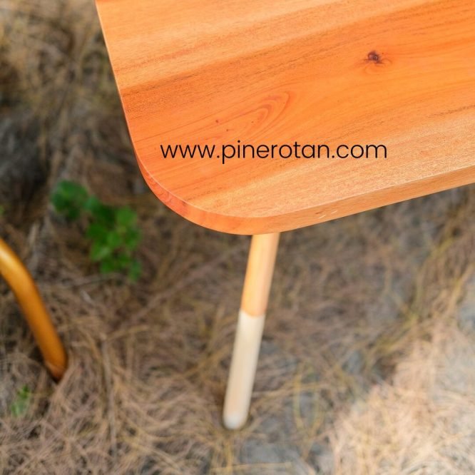 Kursi Teras Outdoor Pine Rotan - Cassa Terrace Set - Plain Honey.