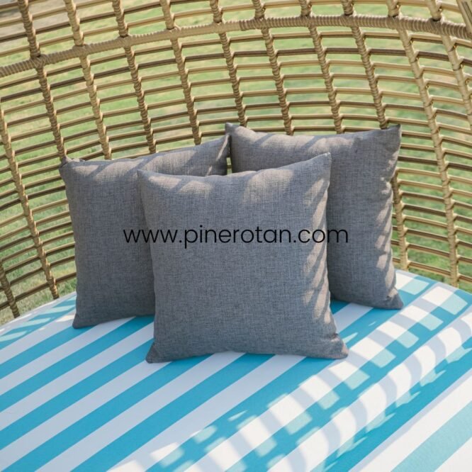 Bale-Bale / Daybed Bulat / Sofa Santai Taman Outdoor Pine Rotan Sintetis - Tropical Daybed - Honey Streaky.