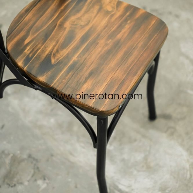 Set Meja Makan Kayu Jati Vintage Cafe Resto / Set Meja Makan Industrial Kursi Besi Pine Rotan - Harley Dining Set - Colony Dining Chair.