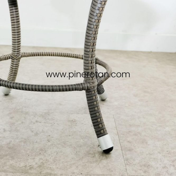 Set Meja Kursi Teras Taman Outdoor Minimalis Pine Rotan Sintetis / Kingstone Terrace Set - Royal Side Table - Cappucino.