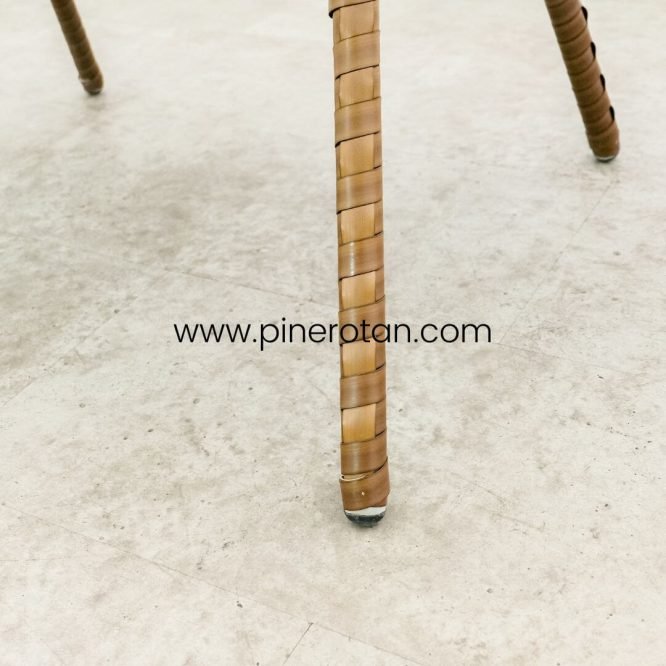 Meja Kopi Rotan Gradasi - Karo CT - Red Pine