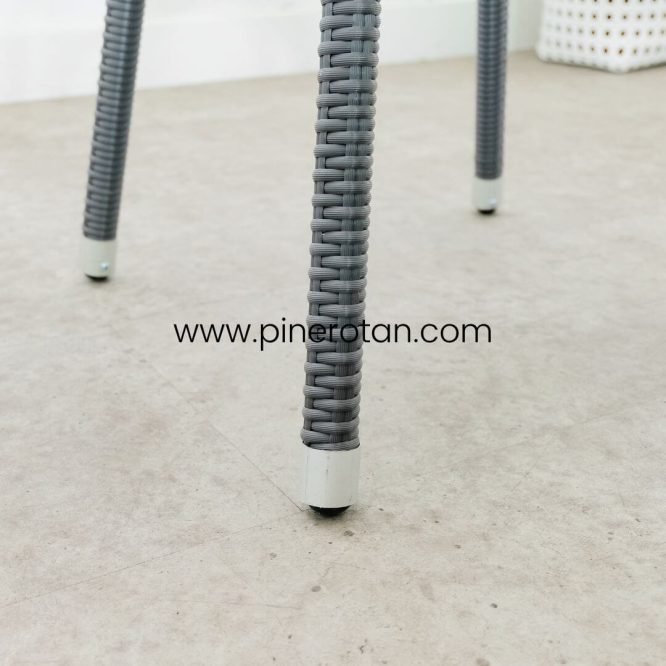 Set Meja Kursi Teras Taman Outdoor Pine Rotan Sintetis / Salute Terrace Set - Pine Side Table - Slate Grey.