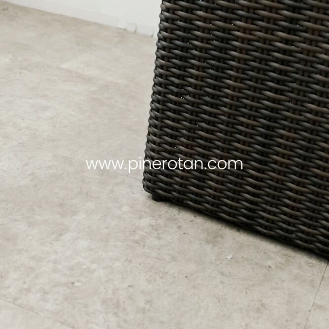 Keranjang Payung Rotan Peru - Peru Umbrella Holder - Dark Brown