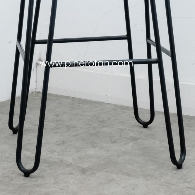 Bar Stool / Kursi Bar Cafe Minimalis Vintage - Dorian Square Bar Stool.